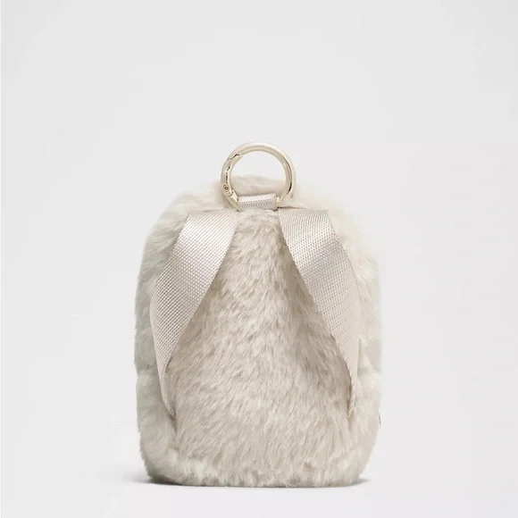 Lululemon Everywhere Nano Backpack
Plush Fleece - Picture 3 of 12